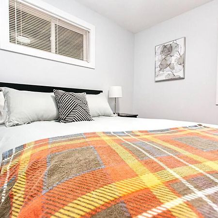 Esquimalt Lagoon Life Apartment Виктория Екстериор снимка