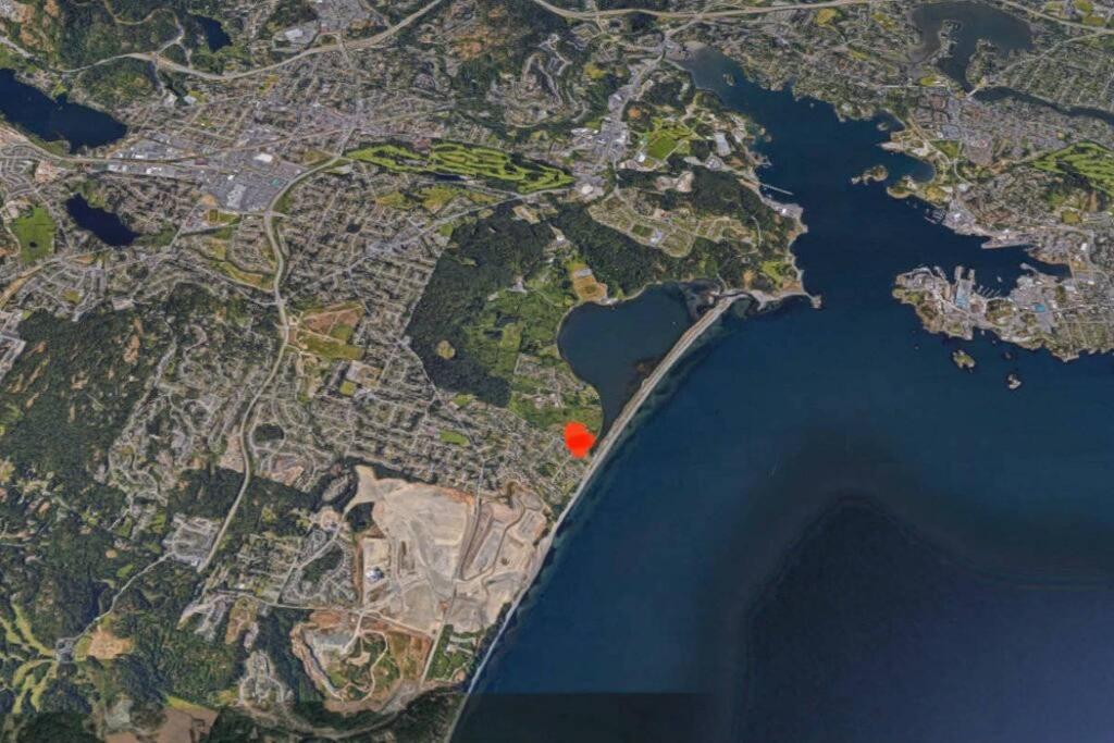 Esquimalt Lagoon Life Apartment Виктория Екстериор снимка