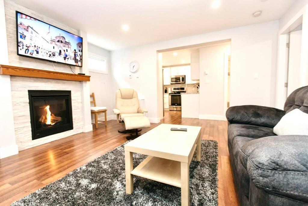 Esquimalt Lagoon Life Apartment Виктория Екстериор снимка